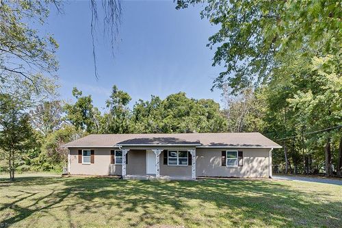 4124 Skyview Ct, Trinity, NC, 27370-8700 | Card Image