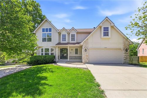 1925 Meadowlane, Kearney, MO, 64060-8730 | Card Image