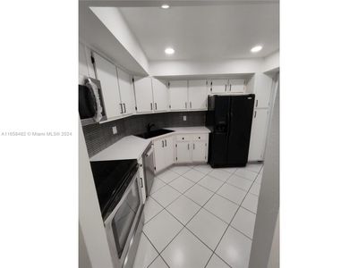 412 - 3280 Spanish Moss Ter, Condo with 2 bedrooms, 2 bathrooms and null parking in Lauderhill FL | Image 3