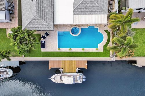400 Se 5th Ter, Pompano Beach, FL, 33060-8034 | Card Image