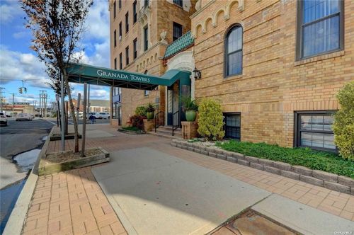 apt-2k-310 Riverside Blvd, Long Beach, NY, 11561-3590 | Card Image