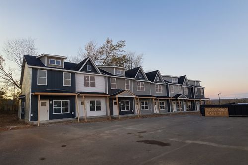 129 Front Ridge Cir, Clarksville, TN, 37040-7387 | Card Image