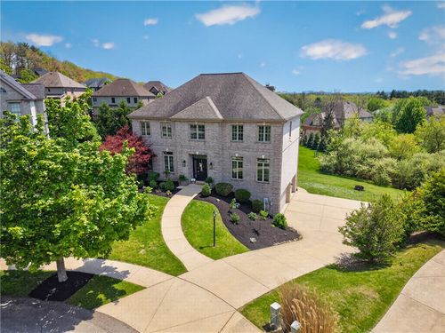 512 Sword Dance Pl, Cranberry Twp, PA, 16066-2252 | Card Image