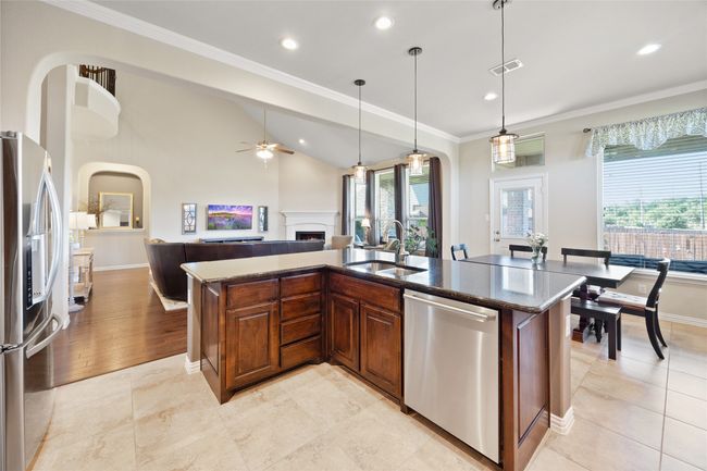216 Equestrian Rd, House other with 4 bedrooms, 4 bathrooms and null parking in Hickory Creek TX | Image 17