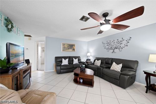 15-4706 Se 4th Pl, CAPE CORAL, FL, 33904-8571 | Card Image