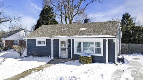 3211 Lakeview Circle, RACINE, WI, 53402 | Card Image