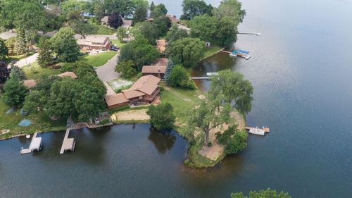 3170 Sandy Hook Dr, Roseville, MN, 55113-2135 | Card Image