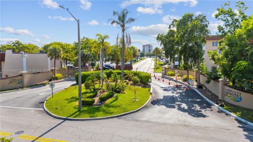 11f-4088 Inverrary Dr, Lauderhill, FL, 33319-4516 | Card Image