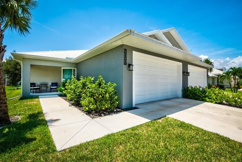 apt-111-215 Lewis Cir, PUNTA GORDA, FL, 33950-5374 | Card Image