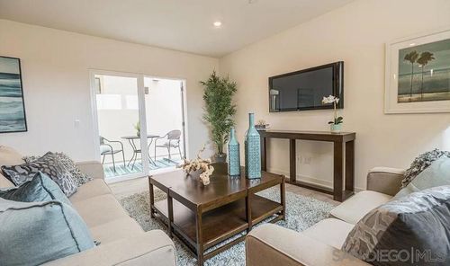 103-3128 Canon St, San Diego, CA, 92106-2690 | Card Image