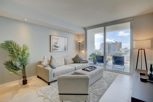 705-401 N Birch Rd, Fort Lauderdale, FL, 33304-4252 | Card Image