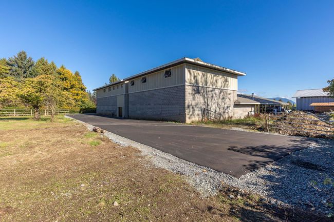 7696 Bradner Road, House other with 4 bedrooms, 3 bathrooms and 10 parking in Abbotsford BC | Image 11