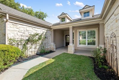 217 Dove Hollow Trail, House other with 4 bedrooms, 2 bathrooms and 4 parking in Georgetown TX | Image 3