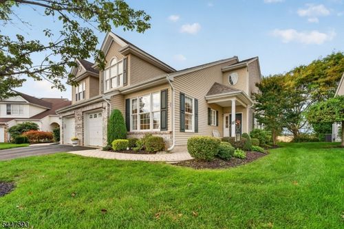 87 Saratoga Ct, SOMERSET, NJ, 08873-7414 | Card Image