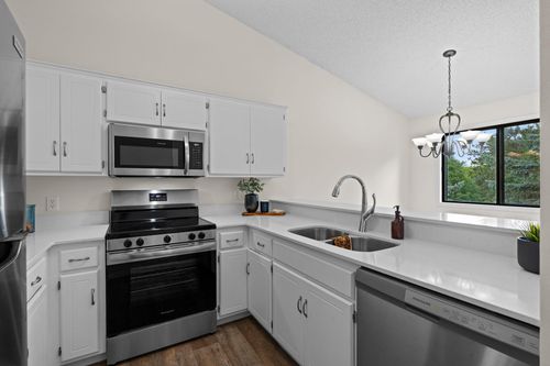 304-14855 Endicott Way, Apple Valley, MN, 55124-6434 | Card Image
