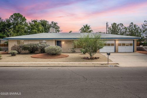 2806 Topley Ave, Las Cruces, NM, 88005-1256 | Card Image
