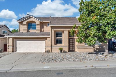 8505 Wedgestone Ct, House other with 3 bedrooms, 2 bathrooms and null parking in Antelope CA | Image 1