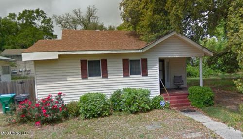 1611 Eastward Dr, Gulfport, MS, 39501-3948 | Card Image