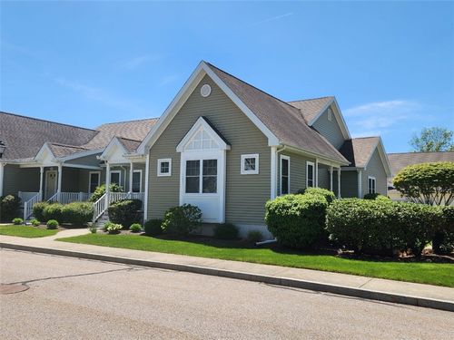 216-500 Mendon Rd, Cumberland, RI, 02864-6226 | Card Image
