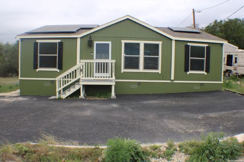 1824 Live Oak Dr, Canyon Lake, TX, 78133-2656 | Card Image