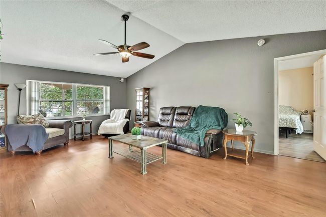 11187 Blythville Rd, House other with 3 bedrooms, 2 bathrooms and null parking in SPRING HILL FL | Image 8