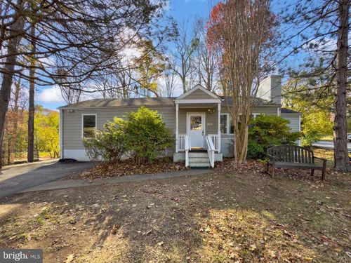 11415 Fairfax Station Rd, FAIRFAX STATION, VA, 22039-1120 | Card Image