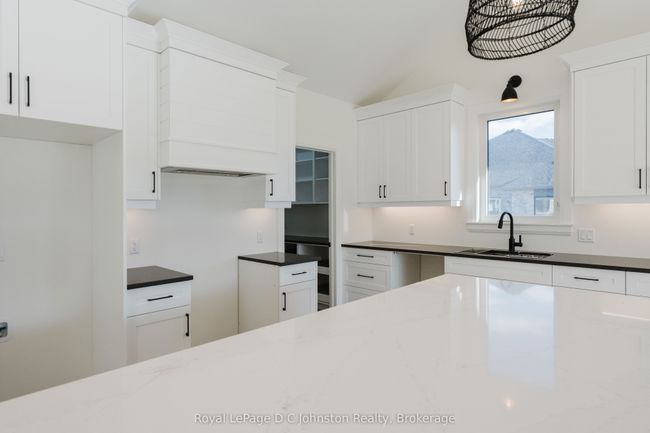 546 Algonquin Trail, House other with 2 bedrooms, 2 bathrooms and 4 parking in Grey ON | Image 15
