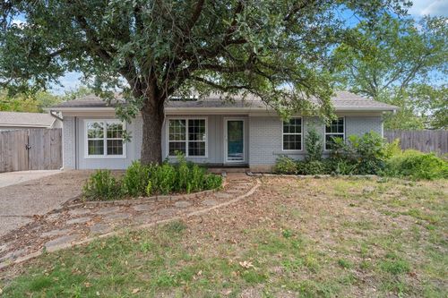 3811 Byron Dr, Austin, TX, 78704-6715 | Card Image
