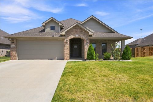 1051 Pink Lady Pl, Bentonville, AR, 72712-1012 | Card Image