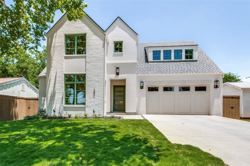 820 Edgefield Rd, Fort Worth, TX, 76107-1026 | Card Image