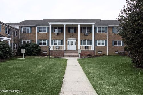 a-60 Manchester Ct, Freehold, NJ, 07728-3223 | Card Image