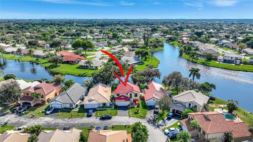 6320 Plymouth Ln, Davie, FL, 33331-2978 | Card Image