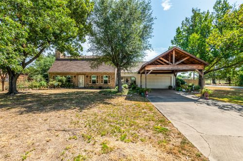 719 S Houston St, Edgewood, TX, 75117-3115 | Card Image