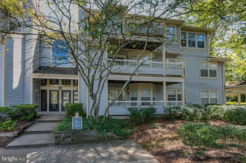 apt-10-104 Olympic Ct, Princeton, NJ, 08540-7077 | Card Image