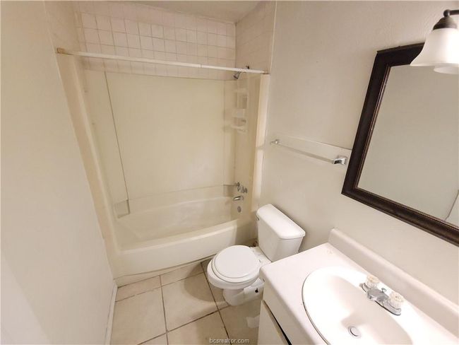 Full bathroom | Image 26