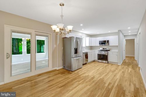 5122 Pommeroy Dr, FAIRFAX, VA, 22032-2806 | Card Image