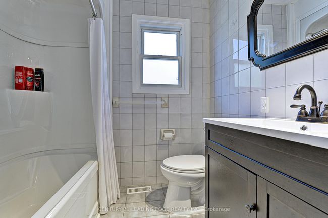 793 Tate Ave, House other with 2 bedrooms, 2 bathrooms and 6 parking in Hamilton ON | Image 20