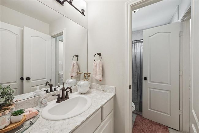 3931 Desert Rose Ct, House other with 5 bedrooms, 7 bathrooms and 3 parking in Manvel TX | Image 27