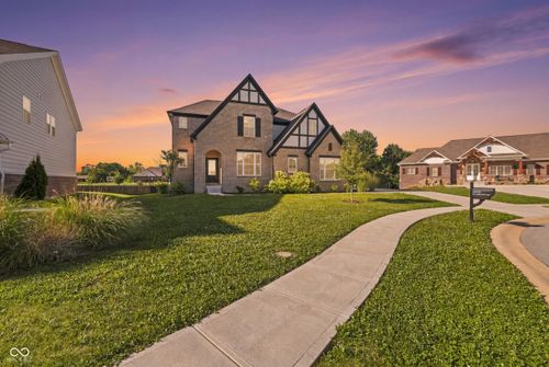 8822 Rockwood Ln, Indianapolis, IN, 46259-8100 | Card Image