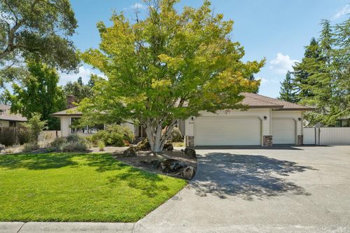 2520 Farrier Ct, Santa Rosa, CA, 95401-5688 | Card Image