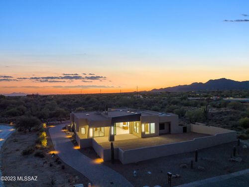 11932 N Vista Del Sol, Oro Valley, AZ, 85742 | Card Image