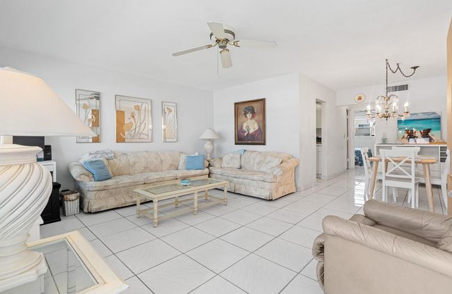 APT-107 - 419 Golden Isles Dr, Condo with 1 bedrooms, 1 bathrooms and null parking in Hallandale Beach FL | Image 9