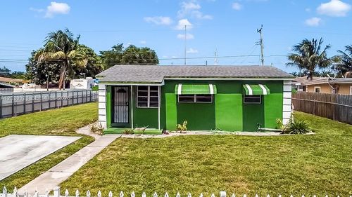 17611 Nw 32nd Ct, Miami Gardens, FL, 33056-3924 | Card Image