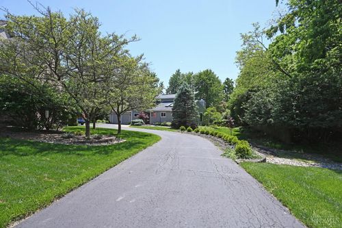 9524 Heather Ct, Blue Ash, OH, 45242-6053 | Card Image
