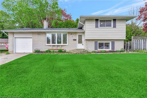 186 Cedarbrae Ave, Waterloo, ON, N2L4S5 | Card Image