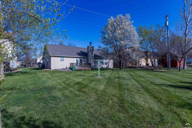 1306 S Raintree Dr, House other with 3 bedrooms, 2 bathrooms and null parking in Tonganoxie KS | Image 21