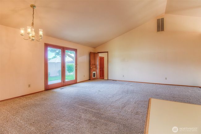 703 Tanarae Pl, House other with 3 bedrooms, 2 bathrooms and 2 parking in Yakima WA | Image 8