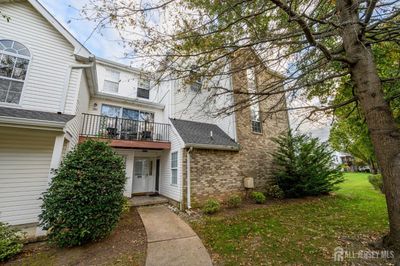 917 Plymouth Road, Townhouse with 2 bedrooms, 2 bathrooms and null parking in North Brunswick NJ | Image 1