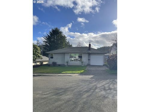 1820 Dogwood Ave, Reedsport, OR, 97467-1240 | Card Image