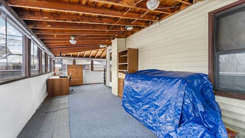 2030 Orpington Dr, TROY, MI, 48083-5671 | Card Image